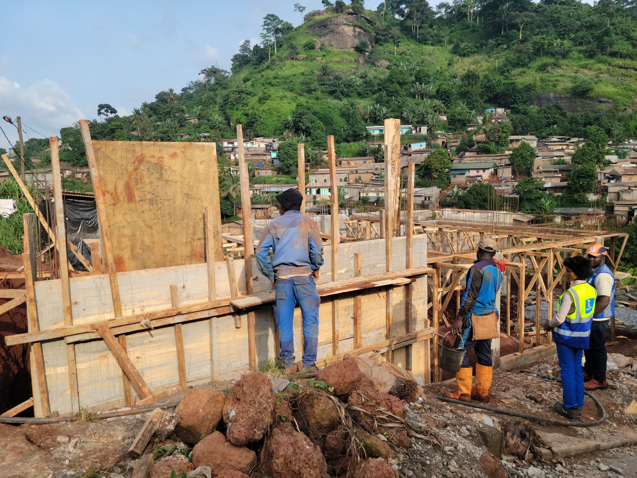 Vue panoramique d'un chantier en élévation
