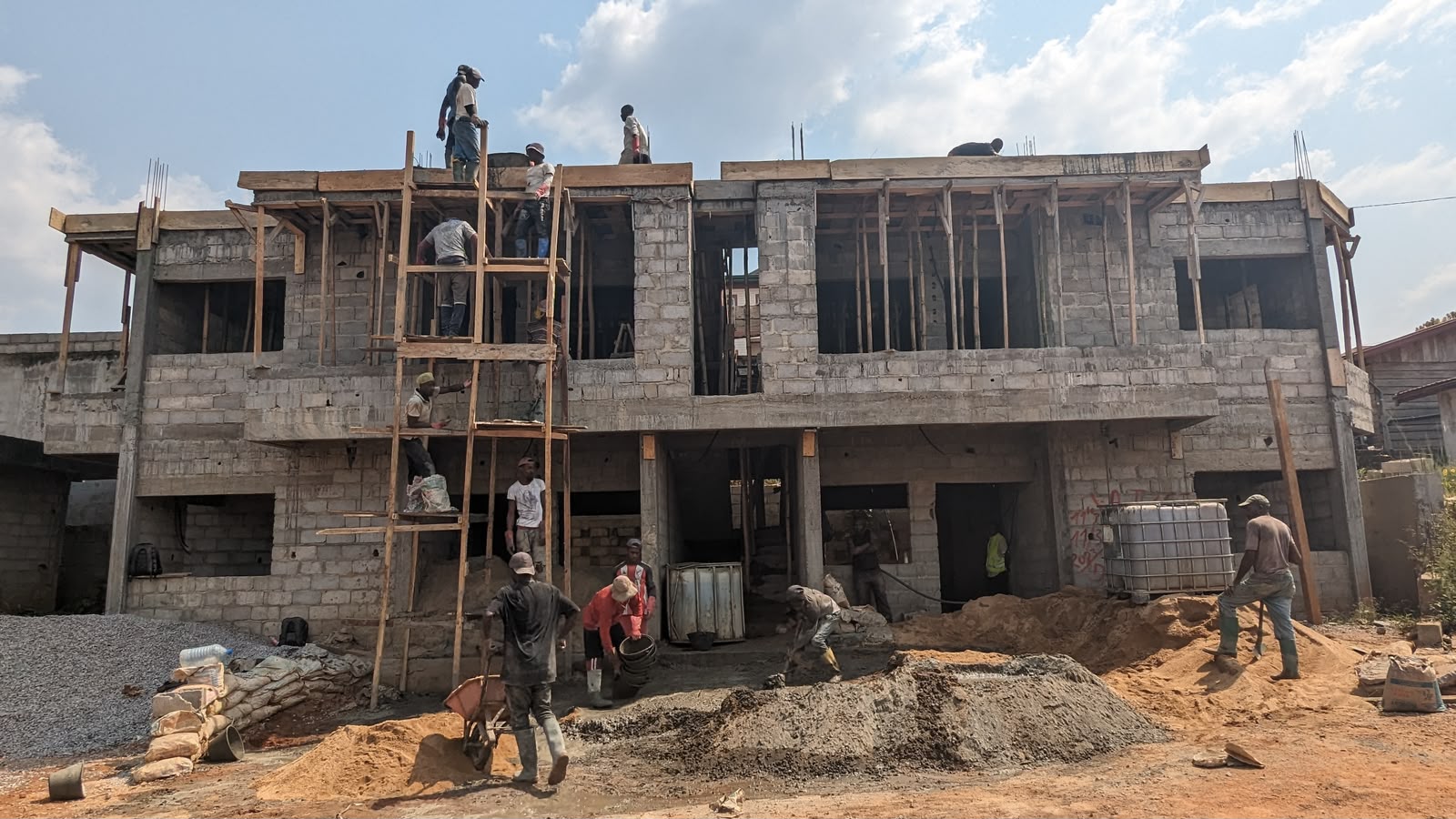 Équipe Group LAN BTP sur un duplex en construction