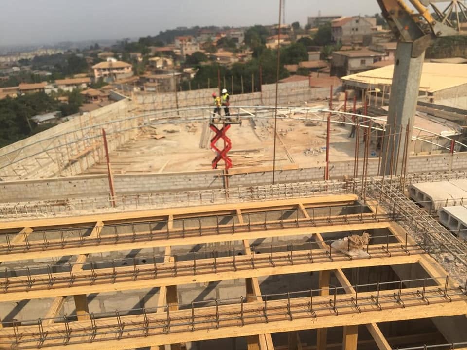 Conseil permis de construire — projet d'immeuble résidentiel